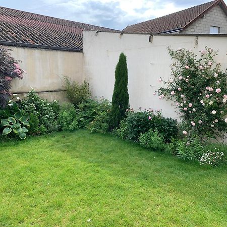 Le Claugi Vila Damery  Exterior foto