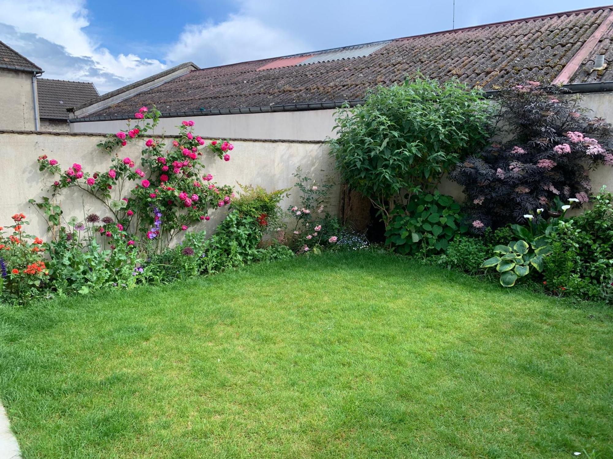Le Claugi Vila Damery  Exterior foto